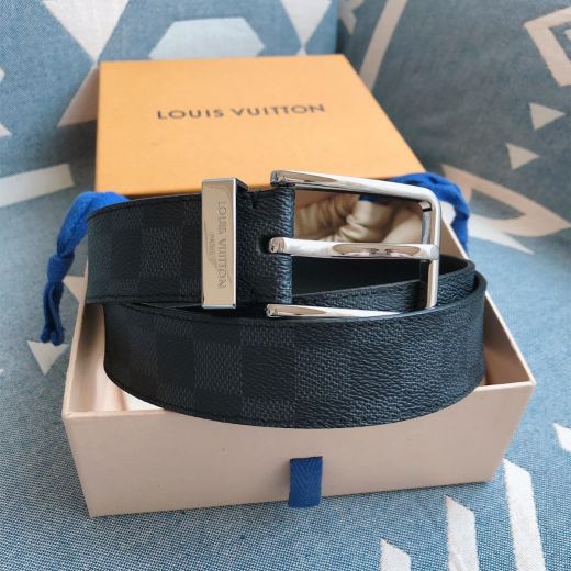 Classic Tartan Leather Strap Silver Pin Buckle Stainless Steel Detail Needle Edge Brand Mark -  Louis Vuitton Male Belt 