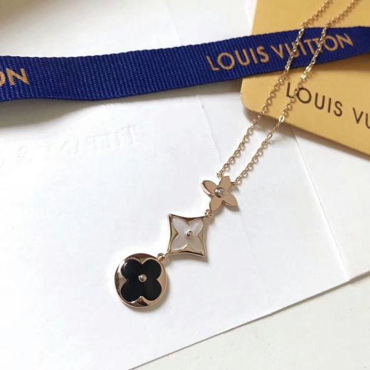  Louis Vuitton Colour Blossom Lariat Onyx & White MOP 3 Flower Charms Female Latest Rose Gold Diamonds Necklace