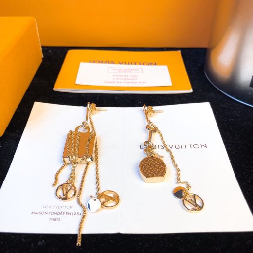 Luxury  Louis Vuitton Leather Goods Collection Ladies Gold Metal Boite Chapeau Monogram Canvas Bag Charm Asymmetric Long Earrings