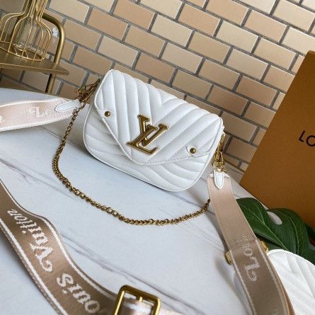 Street Style Louis Vuitton New Wave Multi-pochette Chain Strap Coin Purse LV Magnetic Closure White Quilted Leather Crossbody Bag
