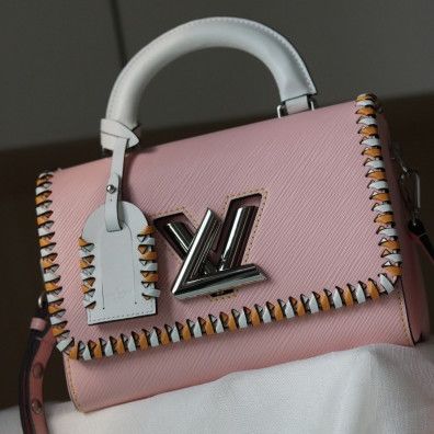 Louis Vuitton Chic Twist Mini Silver LV Logo Lock White Single Handle Women Pink Epi Leather Shoulder Bag M57322