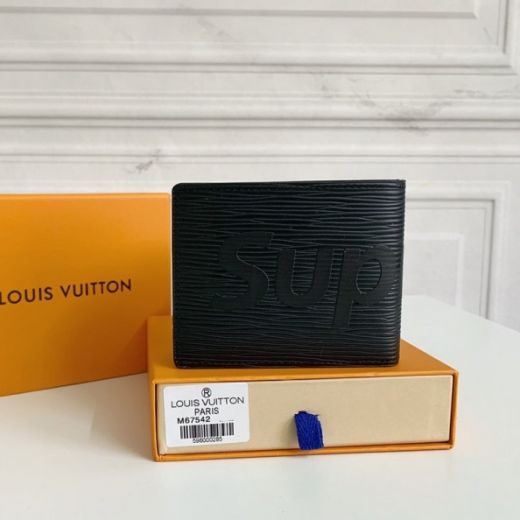 2022 Best Price Louis Vuitton XSupreme Black Epi Leather Logo Printing Men Short Bifold Wallet UK