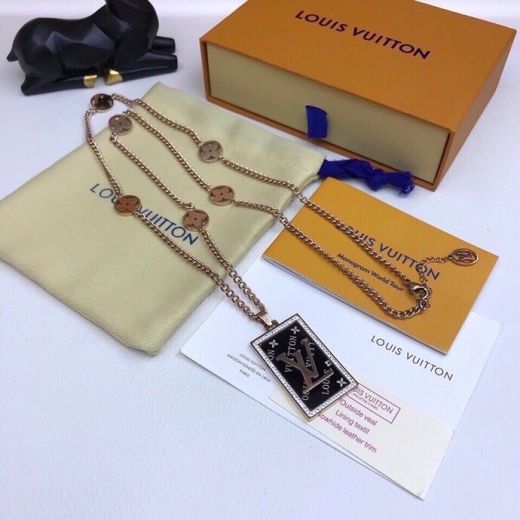  Louis Vuitton Blooming Rectangle Nameplate Pendant Monogram LV Initial Detail Men Diamonds Necklace Low Price