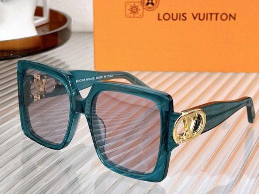 Women's  Louis Vuitton Link Square Green Thick Frame Lavender Large Lens Gold LV Initials Hardware Sunglasses