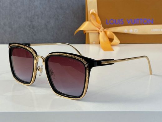 Unisex Gold Monogram Decorative Frame Purple Gradient Square Lenses -  Louis Vuitton Play Sunglasses Website