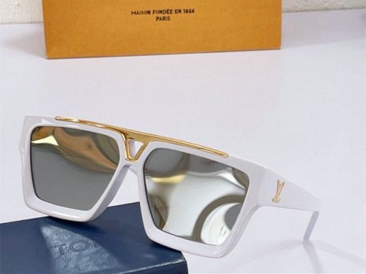 Unisex Arched V Bridge Mirrored Lenses Gold LV Initials Detail -  LV 1.1 Evidence Sunglasses United States