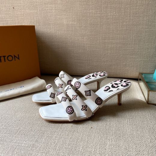 Trendy Louis Vuitton Appeal Classic Monogram Pattern Three Canvas Straps Style Female 5.5cm Mid-heeled Sandals 1A93WI