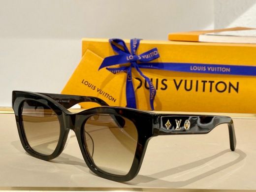 Female Popular  Louis Vuitton Blanca Black Frame Brown Gradient Lens Monogram Gold Logo Temples Eyeglasses