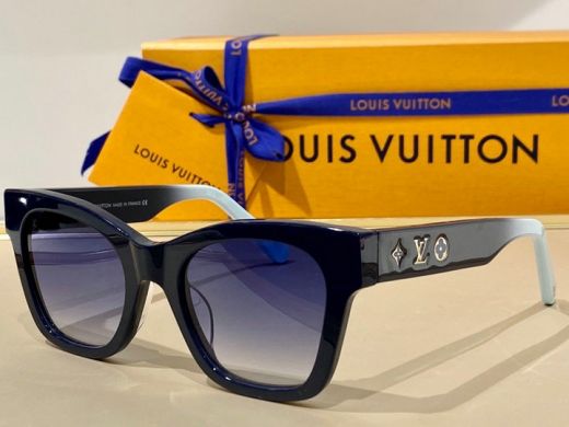 Blue Gradient Lens Gold Monogram Engraved Temple Cat Eye Frame - Big Discount  Louis Vuitton Blanca Sunglasses