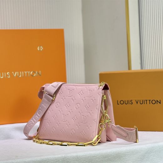  Louis Vuitton Coussin PM Monogram Embossing Golden Chain & Canvas Shoulder Strap Female Sakura Pink Lambskin Small Handbag
