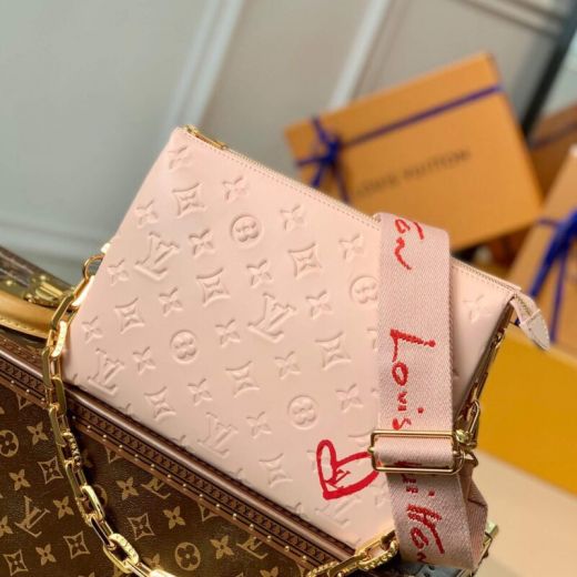 Phony  Louis Vuitton Coussin Detachable Pink Canvas Shoulder Strap Heart Print Pattern Chain Bag For Fashionable Ladies 