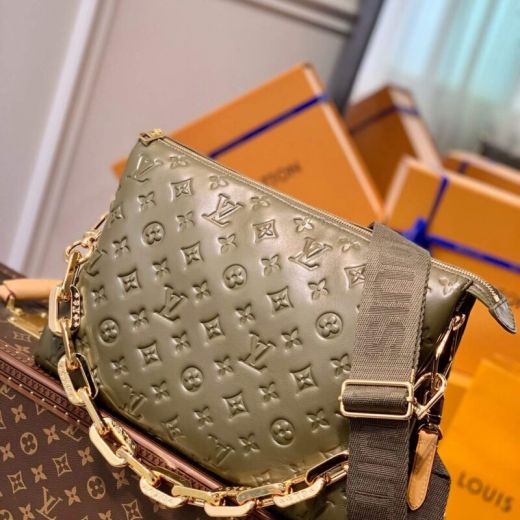  Niche Style Khaki Leather Material Monogram Printing Adjustable Shoulder Straps Louis Vuitton Coussin Women Chain Bag M57782