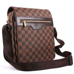 Trendy LV Damier Canvas Cross-body Flip Bag Gold Zip Charm For Him Unisex Messenger Bag