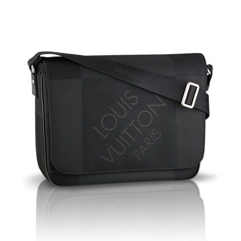 Louis Vuitton Damier Geant Good Reviews Black Canvas Fashion Logo Letter Flap Messenger Bag For Womens & Mens 