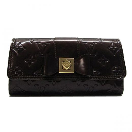  Louis Vuitton Monogram Vernis Logo & Flower Pattern Brass Turn-lock Black Enamel Flap Clutch Bag 